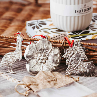 Louisiana Gifts - Alligator - Pelican - Magnolia - Fleur de lis -  Individual Ornament or Gift Set