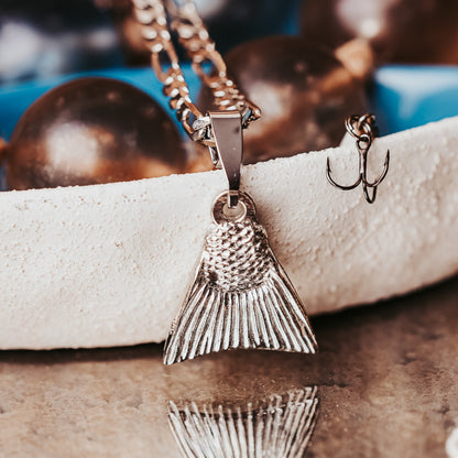 Silver Fish Tail Masculine Pendant Neckace