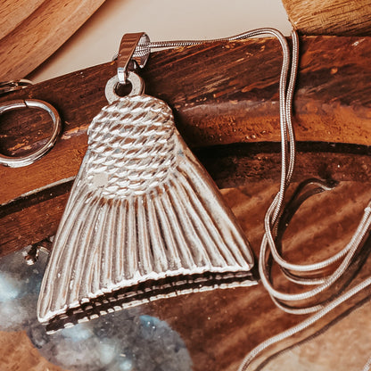 Fish Tail Pendant Necklace 