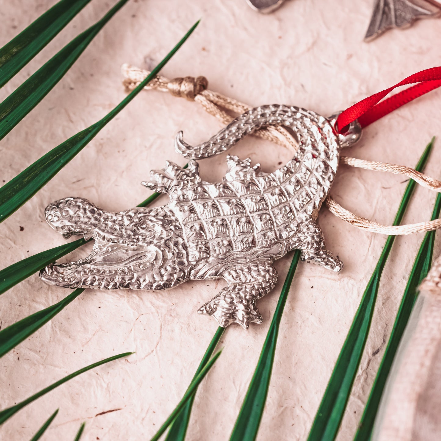 Louisiana Christmas Ornament - LO State Symbols - Alligator - Pelican - Magnolia - Individual Ornament or Gift Set