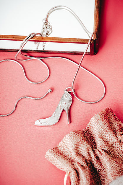 princess shoe necklace