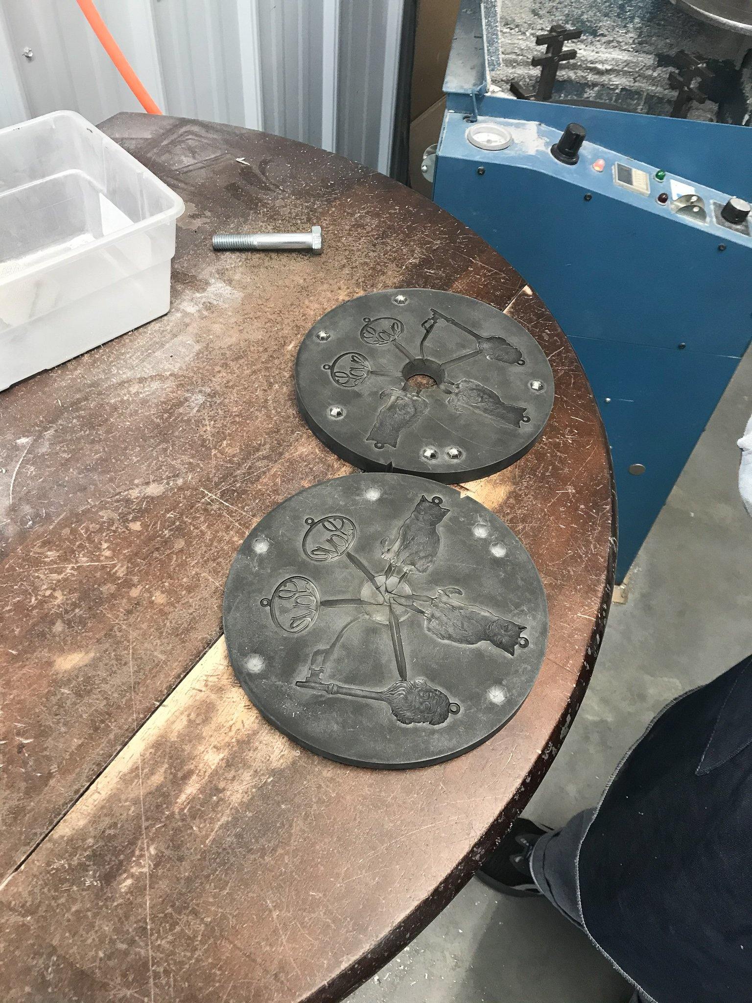 american company using traditional pewter molds
