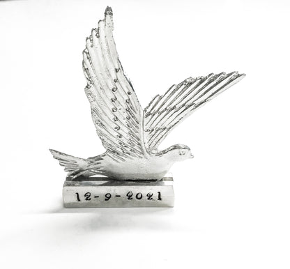 Top personalized wedding favors place holders