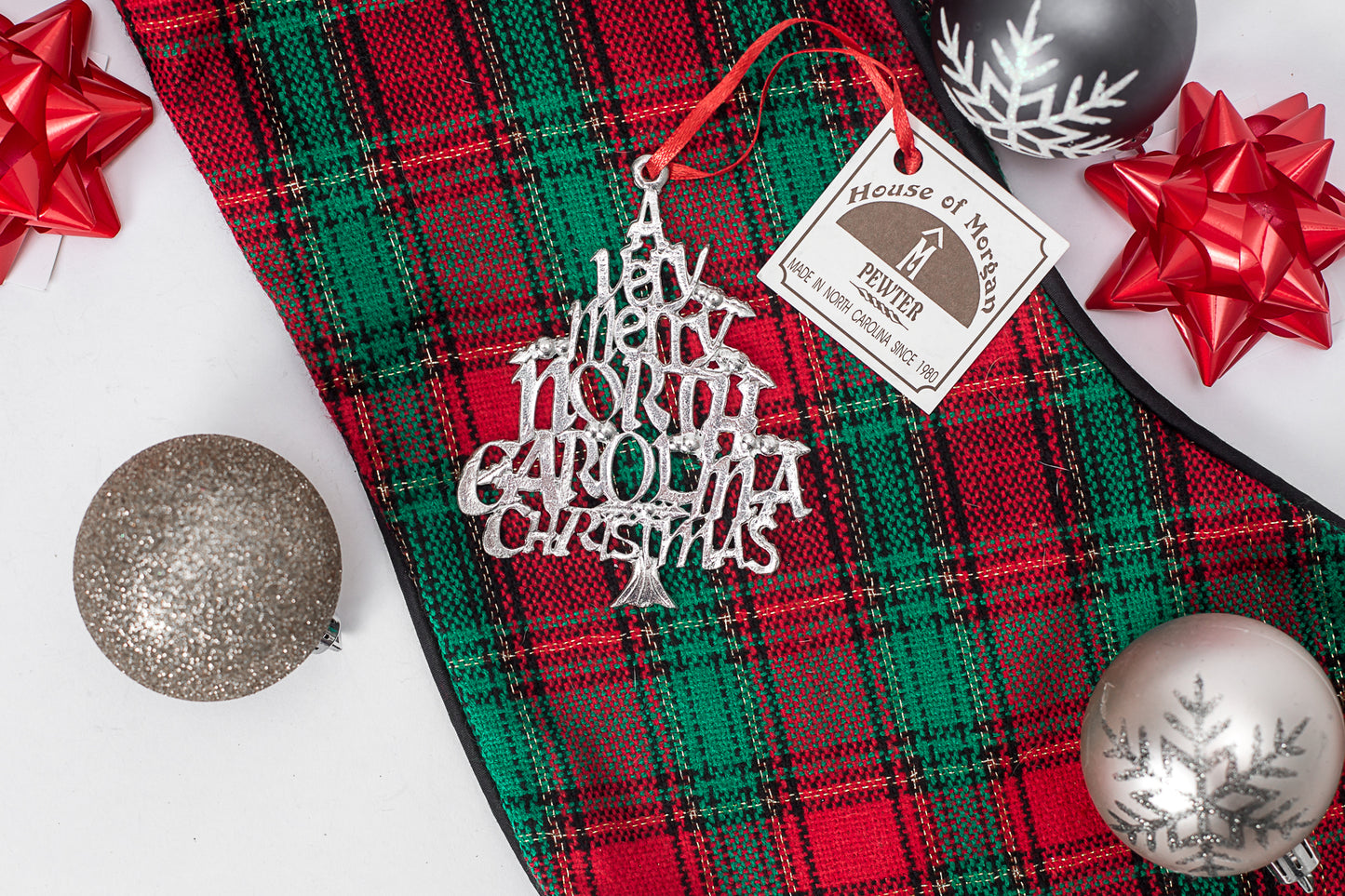 North Carolina Ornament for Christmas Tree - NC Holiday Decorations - US Travel Souvenir and Gift